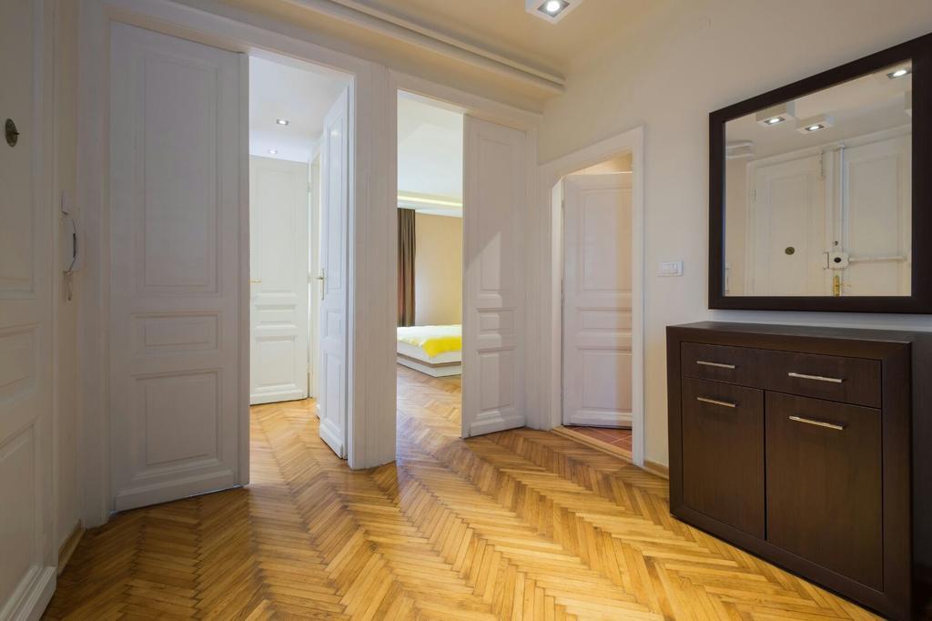 Central Apartments Belgrado Buitenkant foto