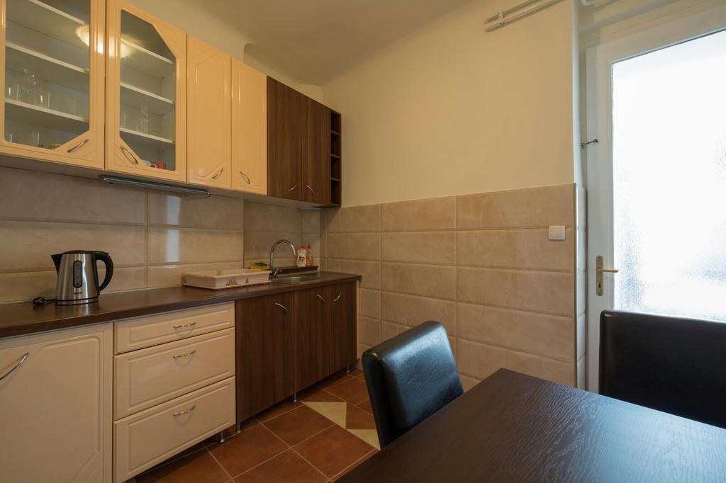 Central Apartments Belgrado Buitenkant foto