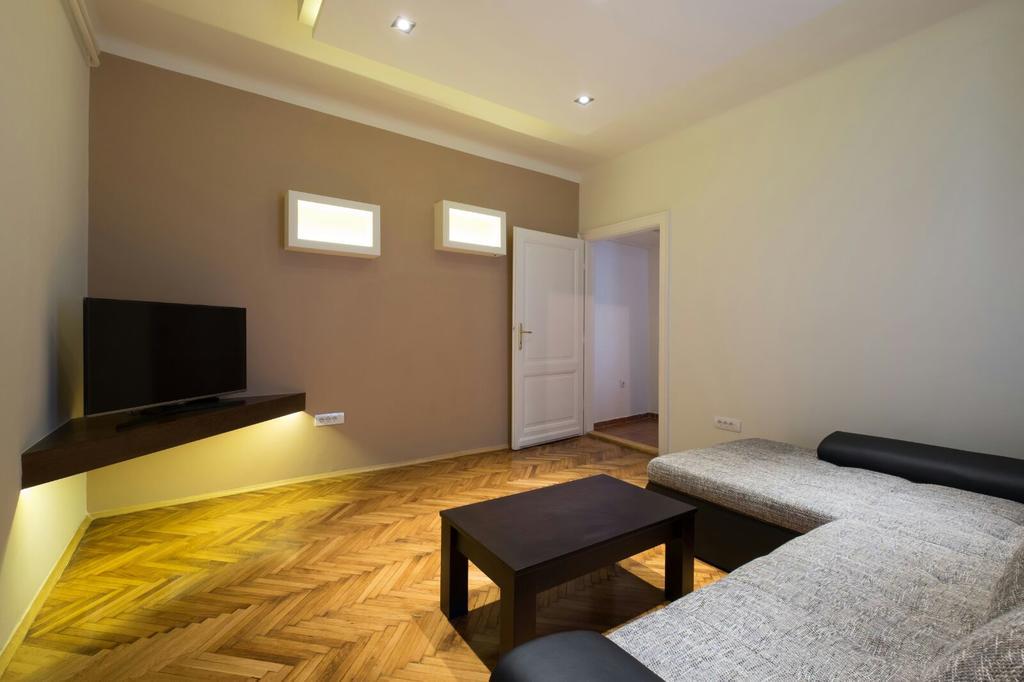 Central Apartments Belgrado Buitenkant foto