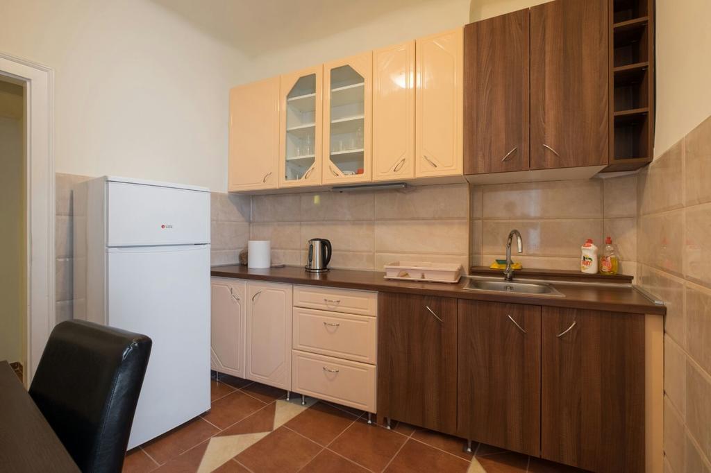 Central Apartments Belgrado Buitenkant foto