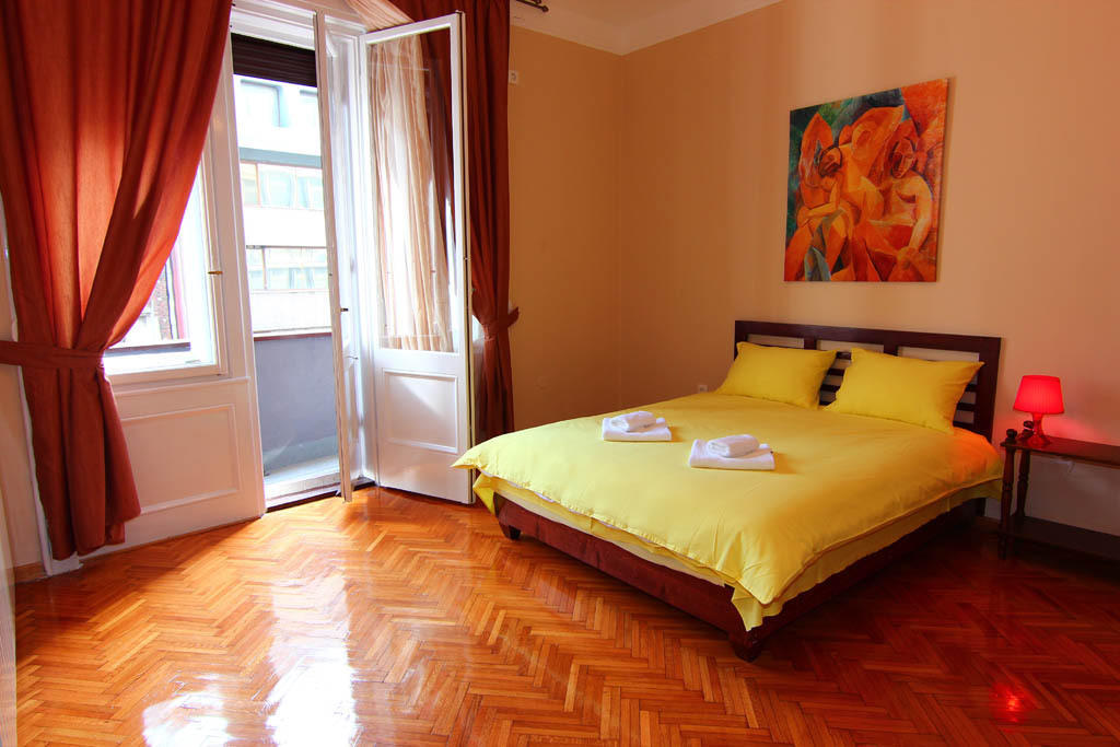 Central Apartments Belgrado Buitenkant foto
